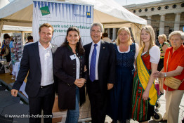 Bundespräsident Dr. Heinz Fischer besucht das Fest Waldviertelpur am Heldenplatz Wien 26.08.2015 Foto: Chris Hofer